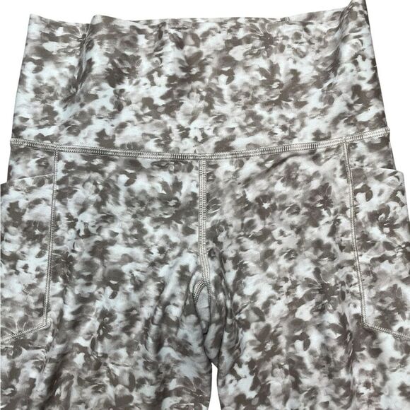 ATHLETA Salutation Stash 7/8 Tight Legging Size Small - Picture 5 of 10